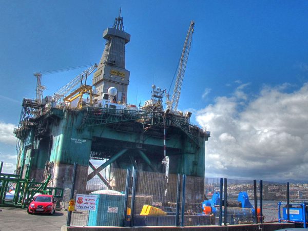 Fotos_de_la_La_Plataforma_petrolifera__Eirik_Raude__en_Las_Palmas_de_Gran_Canaria_redimens